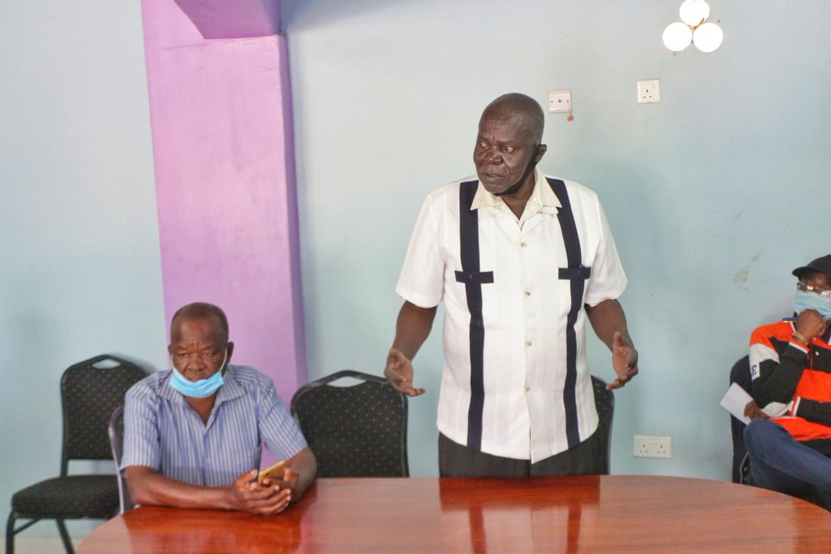OwinoCharles041's tweet photo. Today I had an opportunity to have a meeting with opinion leaders and shappers in Uholo/Ugunja sub county for their blessings, declaration was that I should continue to woe each and everyones support.

#SiayaCountyIsOurBusiness. https://t.co/2lzxD2fipp