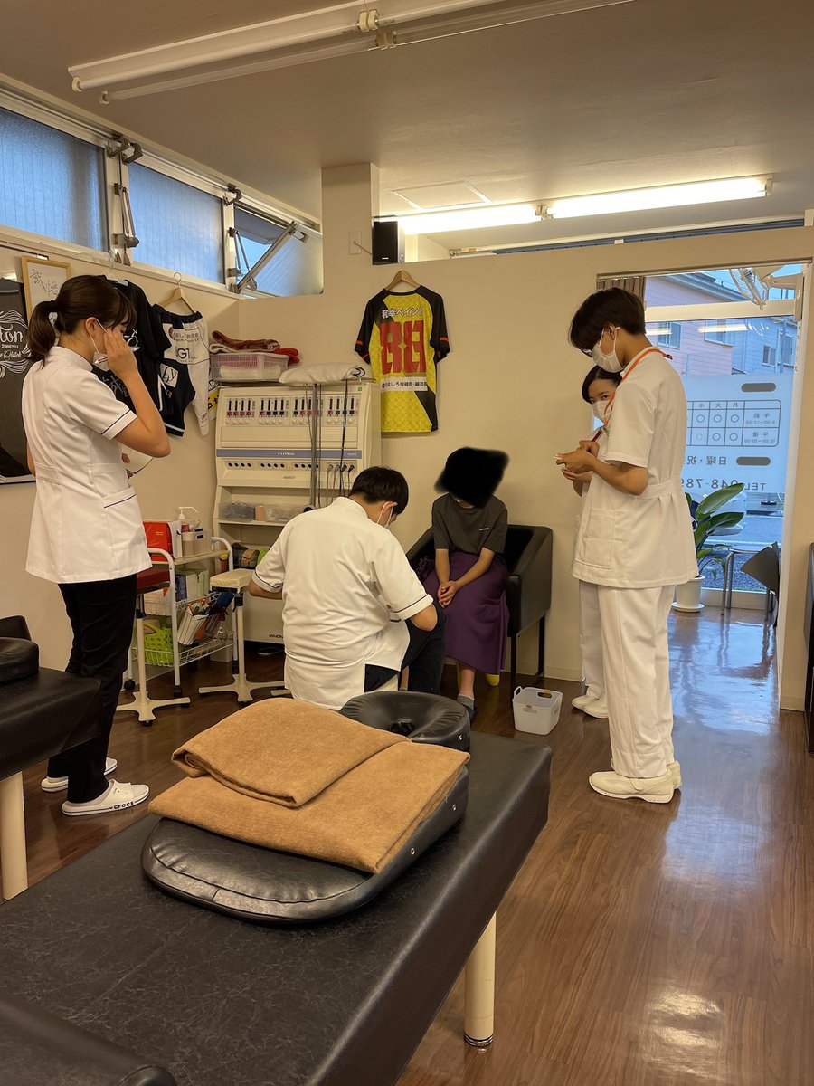 urawa_HIROkun's tweet photo. 臨床実習の一コマ

応急処置
骨折後療
まあまあ見せられたかな https://t.co/efe2wEcY06