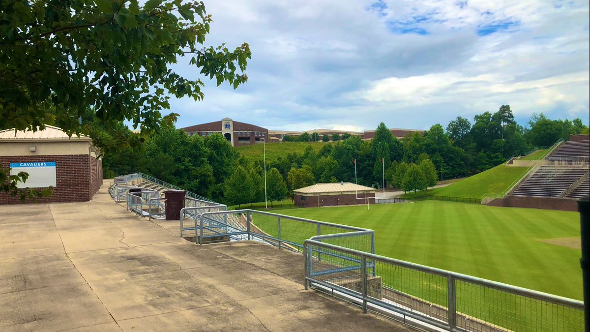 coachcraw4d's tweet photo. Greetings! …made another stop between points A and B yesterday at a stadium we’ve driven by countless times…hopped off I-26 in Beautiful Roebuck, SC to check out @DormanFootball …quite impressive!😎💯 https://t.co/mfUcuQL5Zf