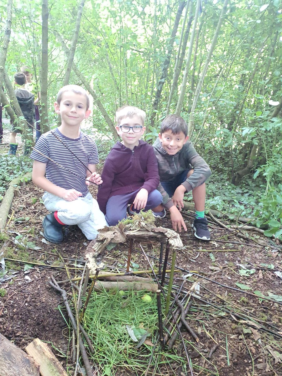 AlisonBaker1970's tweet photo. Great wild life houses from some of our year 3s. https://t.co/L6Ws0T7OWt