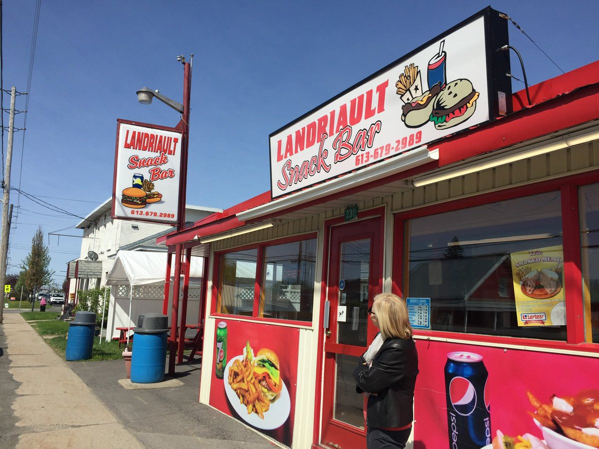 polzer17's tweet photo. @francoislegault La meilleure poutine se trouve dans le village de Alfred en Ontario, mais je vous dis pas pourquoi ;) https://t.co/sekCCzsA8p