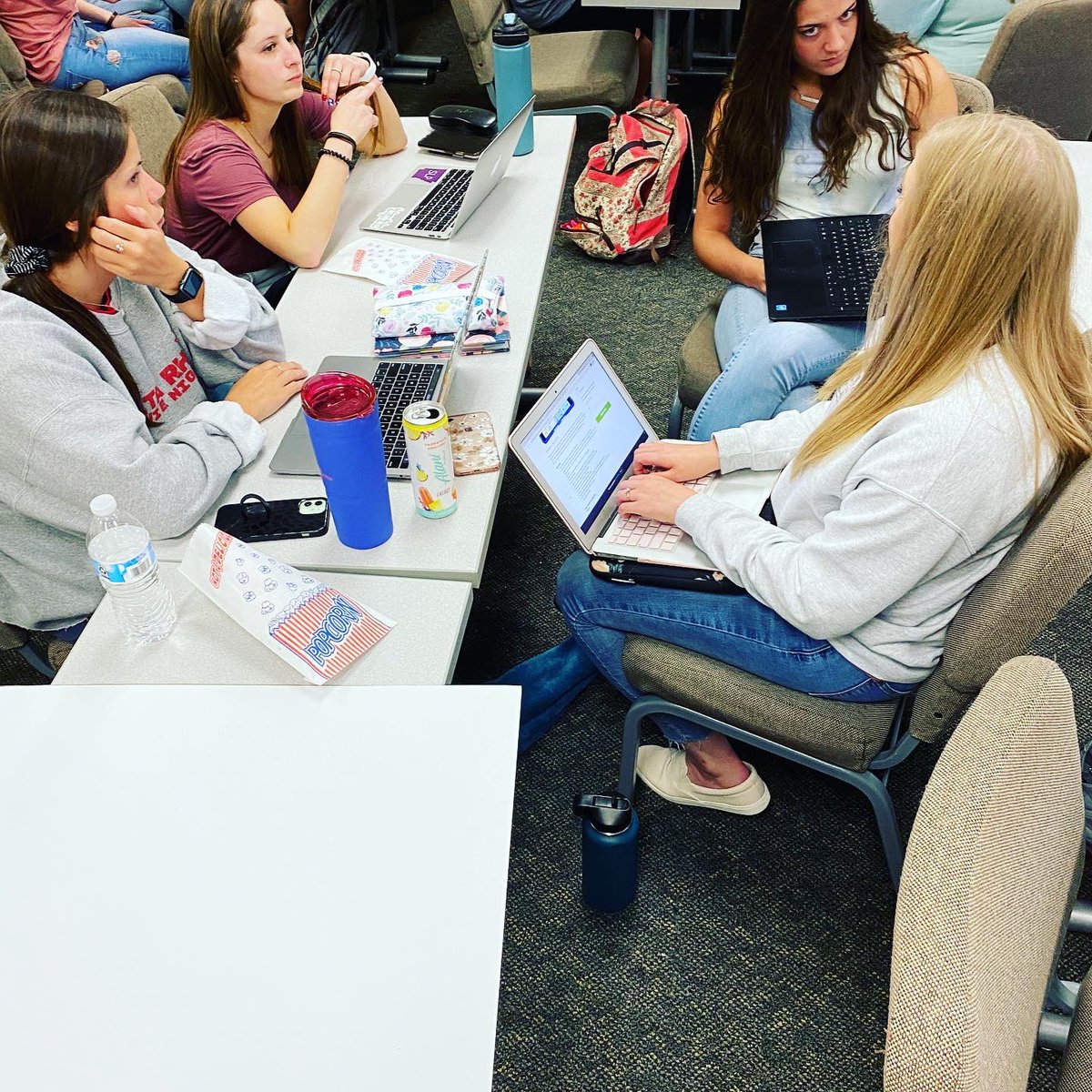 Harding_CSD's tweet photo. AAC class…Summer 2021

Hands on experiences with some devices.

Case studies with product comparisons and recommendations.

And popcorn of course 🍿 https://t.co/eLqW2m319R