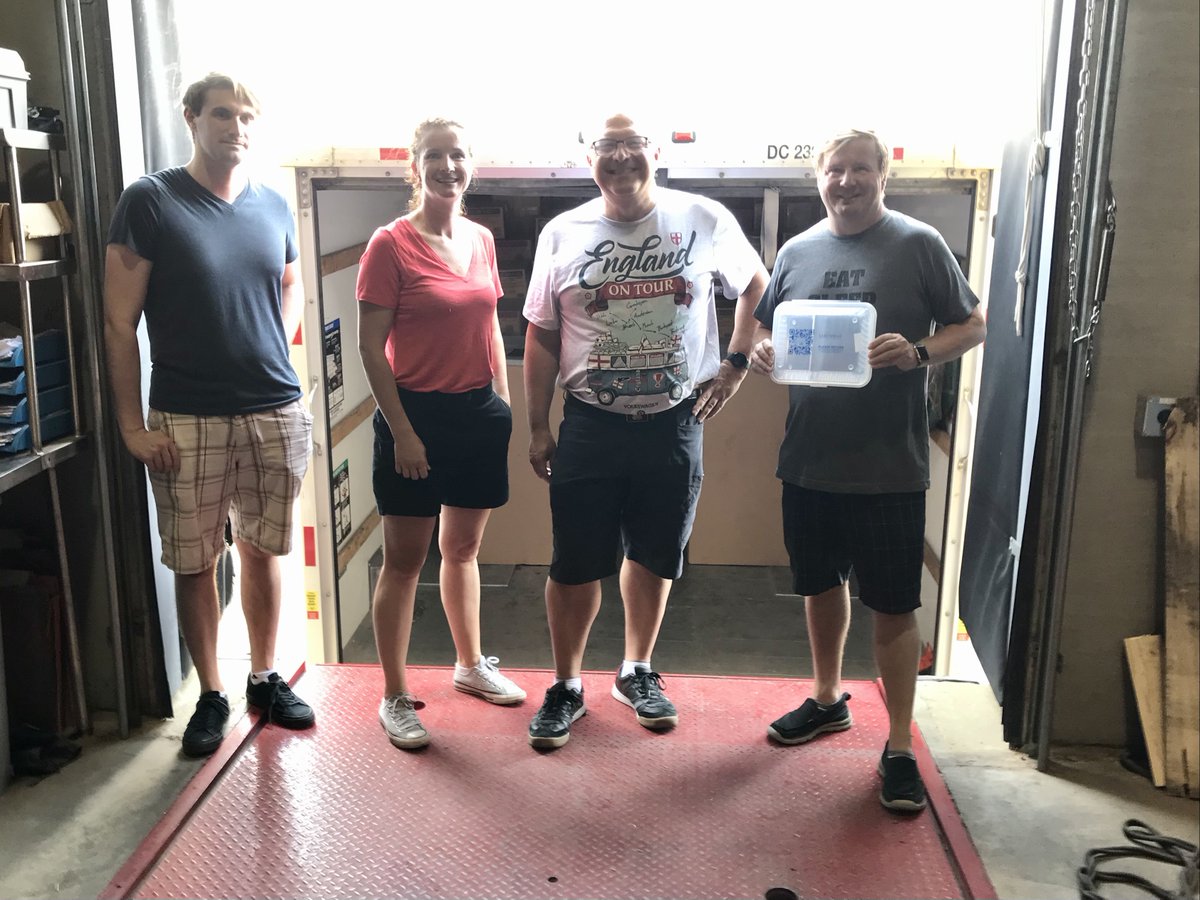 getearthware's tweet photo. We've got containers! Stay tuned for pilot launch details...
#getearthware #comingsoon #yycstartup #reusabletakeoutcontainers #choosereuse #tetris #yyctakeout #yycrestaurants #reduceplasticwaste #ecofriendly #reusablecontainers #yyc #calgary #startup #pilot #launch #containers https://t.co/lM3v06LIbl