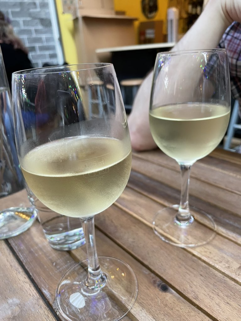 Happiness is Friday nights at <a href="/UnwinedSW17/">Unwined in Tooting</a> #tooting #wine