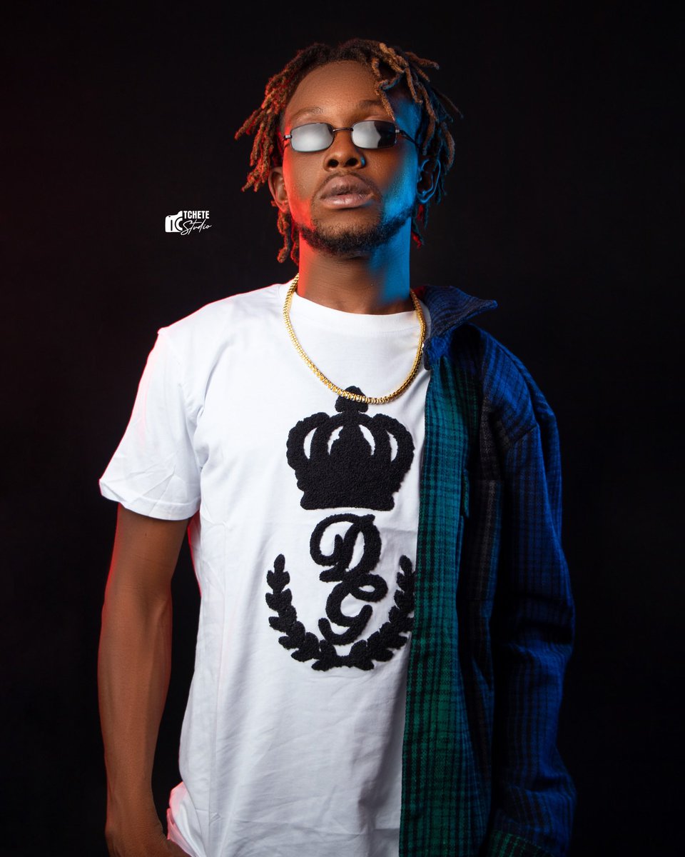 Nfmama_off's tweet photo. I’m Young Pap 🖤
Défilez vers la gauche pour plus de couleurs.
Ecrivez sous ce post mes meilleures punchlines ..▶️
#NFM #NFMama #4Eva #4Life #223Love #Mali #MaliRap #RapML #Trap #TrapMusic #Music #RapFr #FrenchRap #Lifestyle #Group #HipHop https://t.co/WMNsaExPzC