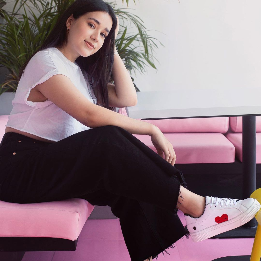 Weekend Vibes🌈🌴

@lolyintheskyofficial
.
.
.
.
.
#FashionDrive 
#lolyinthesky 
#shoes 
#lolylovers 
#fashion 
#look 
#ootd 
#fashionista 
#inspo 
#style