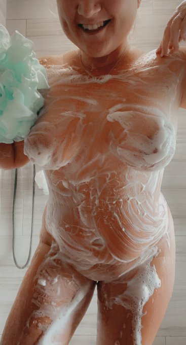 Shower nudes Daily on my 000nlyfans! https://t.co/0MrxoCpmBJ