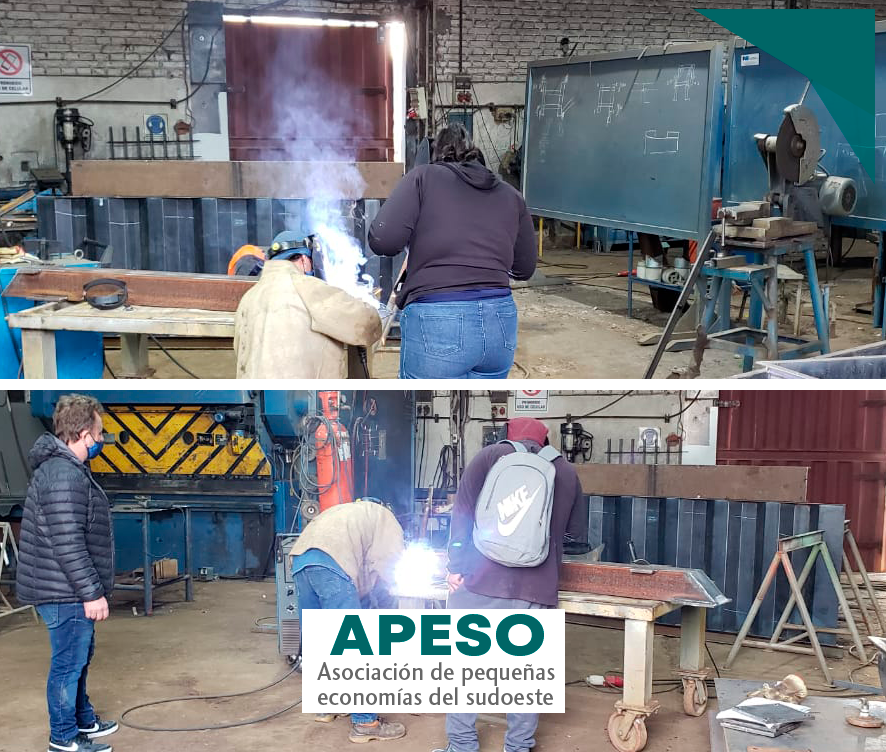 APESOAsoc's tweet photo. El día jueves 8 de Julio, y en el marco de las los encuentros de formación de Villa Caracol, se realizó con los jóvenes participantes de este emprendimiento y Organizada por APESO, una demostración de utilización del proceso de soldadura.
#apeso
#pymes
#emprendedores
#bahiablanca https://t.co/Wb0nIhXuqn