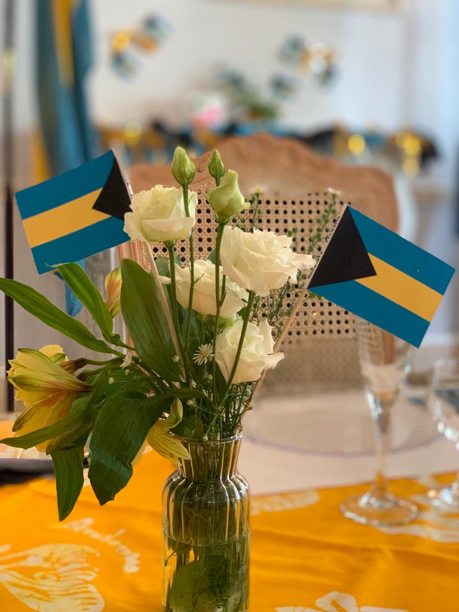 HCGreenslade's tweet photo. Happy 48th Anniversary of Independence Bahamas! We embrace this year's theme, "A celebration of life: Revive us again," with confidence as we continue to march "Forward, Upward, Onward, Together." https://t.co/Kj14RoqlUt