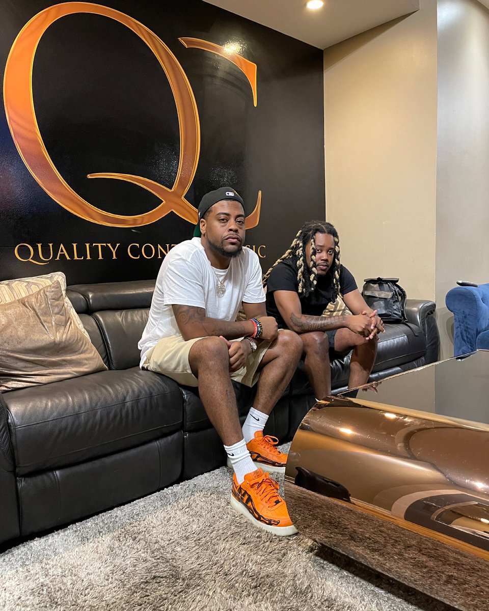 Big_DWalk's tweet photo. Welcome to the QC family Wizzle🤞🏾🖤 https://t.co/yNgCAOISK7