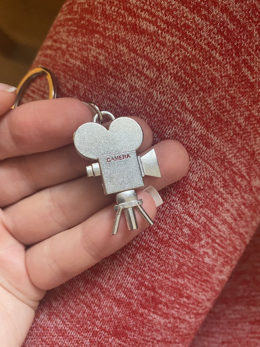 Cleo Yeomans tweet media