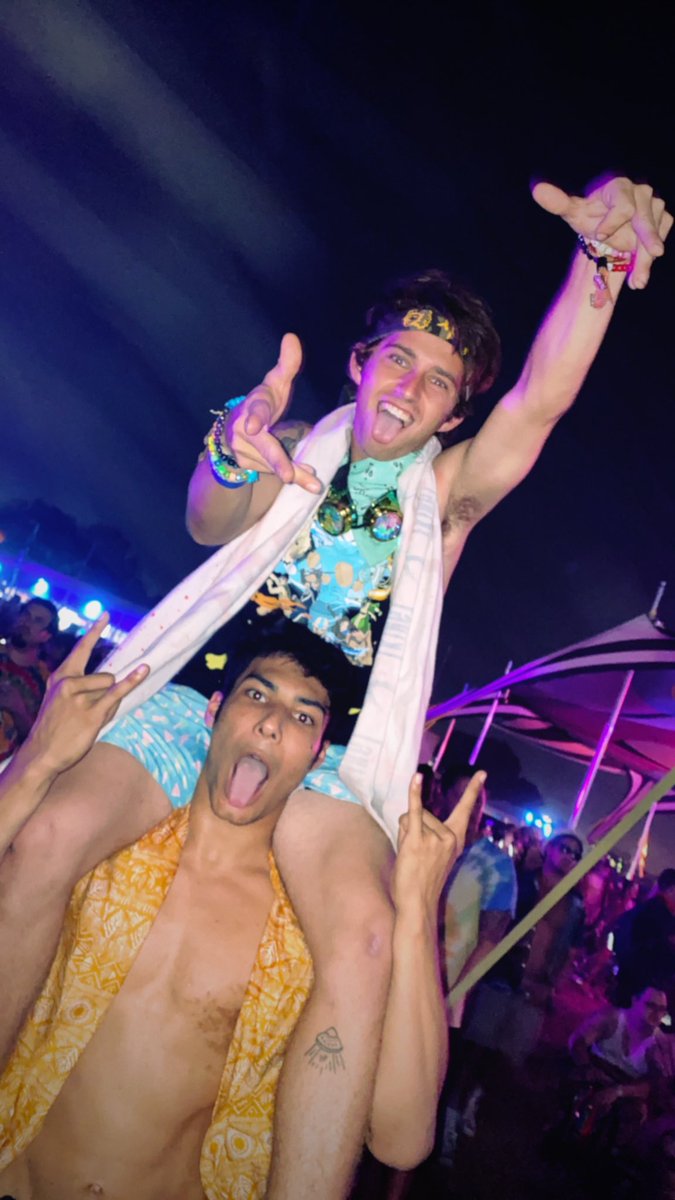 JacksonSeamens4's tweet photo. Here’s a view pics. EDC needs to hurrrrrry up 🧙🏻‍♂️🪐 https://t.co/Up4xegwHI8