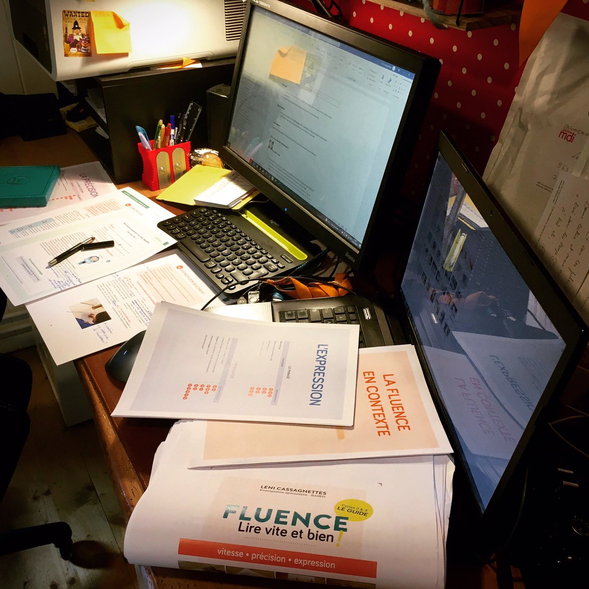 Le manuscrit est bouclé. 
Les corrections des épreuves quasi définitives sont terminées. (Grosse journée mais c’est fait !)
J’attends le bon à tirer ce week-end. 
Départ pour l’impression lundi. 
Vos précommandes sont prêtes ? 😜
@editionsmdi #LireViteEtBien #fluence #teampe