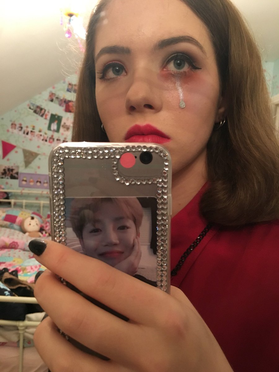 cleo_choice_'s tweet photo. A.C.E inspired me to recreate their costume and makeup from their Under Cover mv! I’m most looking forward to the member’s solo stages! I’m especially looking forward to Donghun playing the piano 🥺🥺🥺

@official_ACE7 #ACE_SIREN_CALL #InIreland https://t.co/tKOjAnVDvr