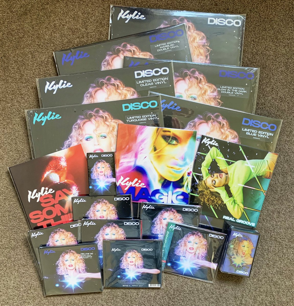 spjury's tweet photo. Can never have too much #Disco, right? #KylieMinogue #KylieDisco #Collections #PhysicalFormats #Vinyl #Tapes #CDs πΆπΊπ₯π₯° https://t.co/Teo3KoYsah