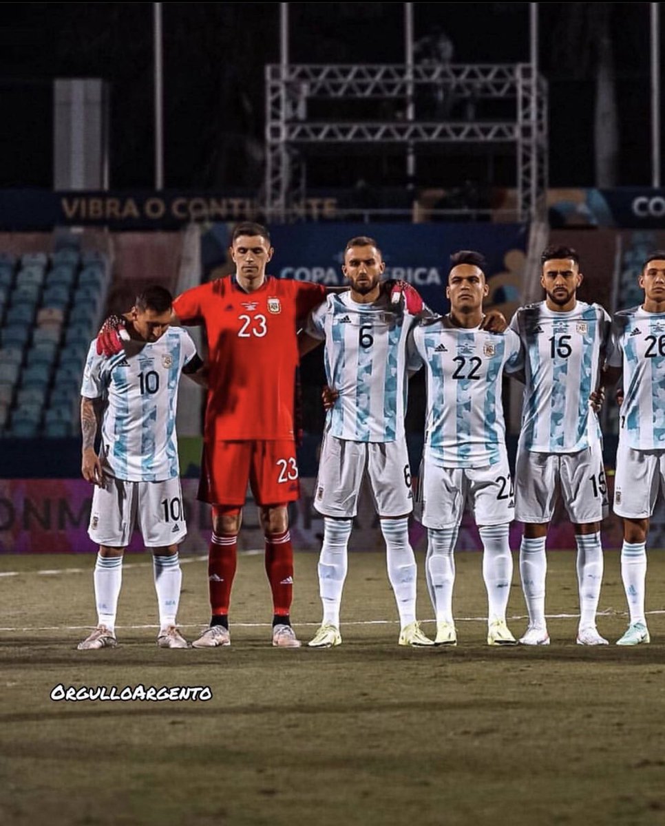 PadreBostero's tweet photo. Todo un país está con ustedes. ES HOY ARGENTINA. https://t.co/9u1tQUJbRw