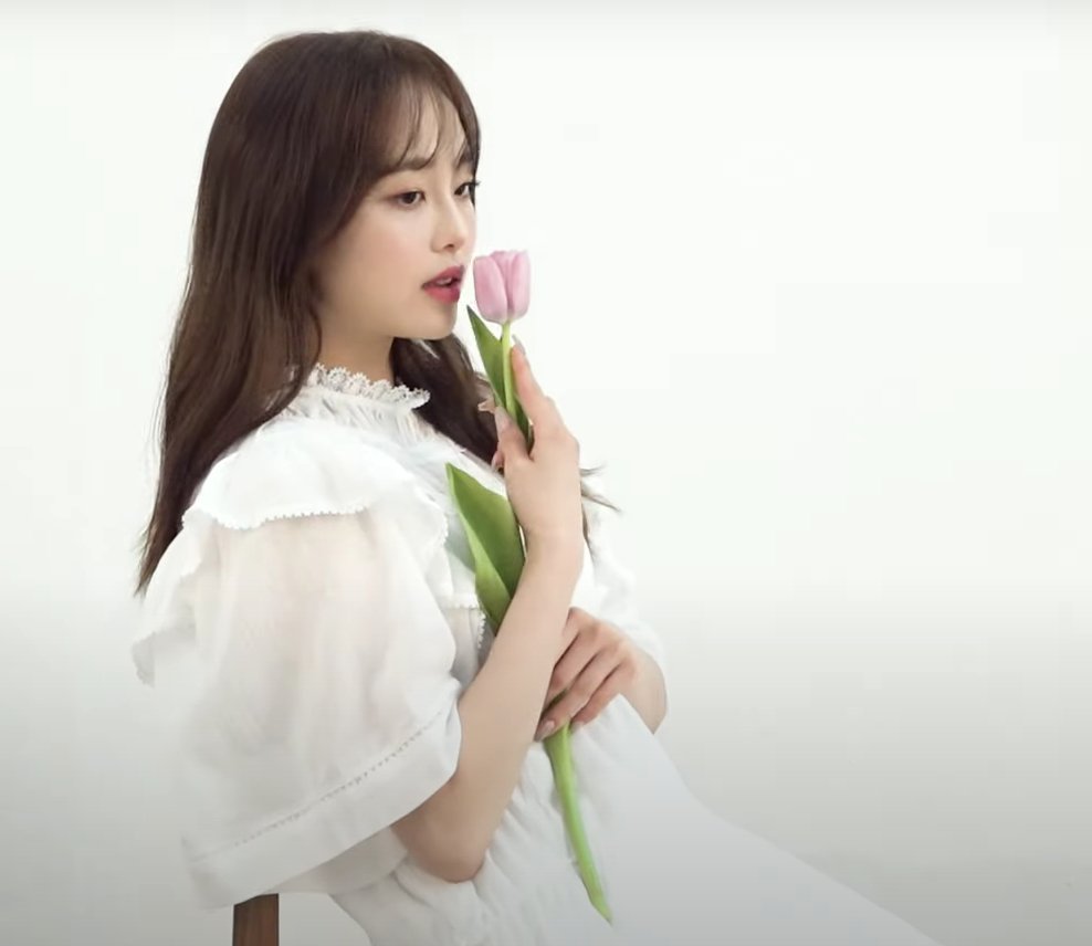 Chuu pics ♡ tweet media