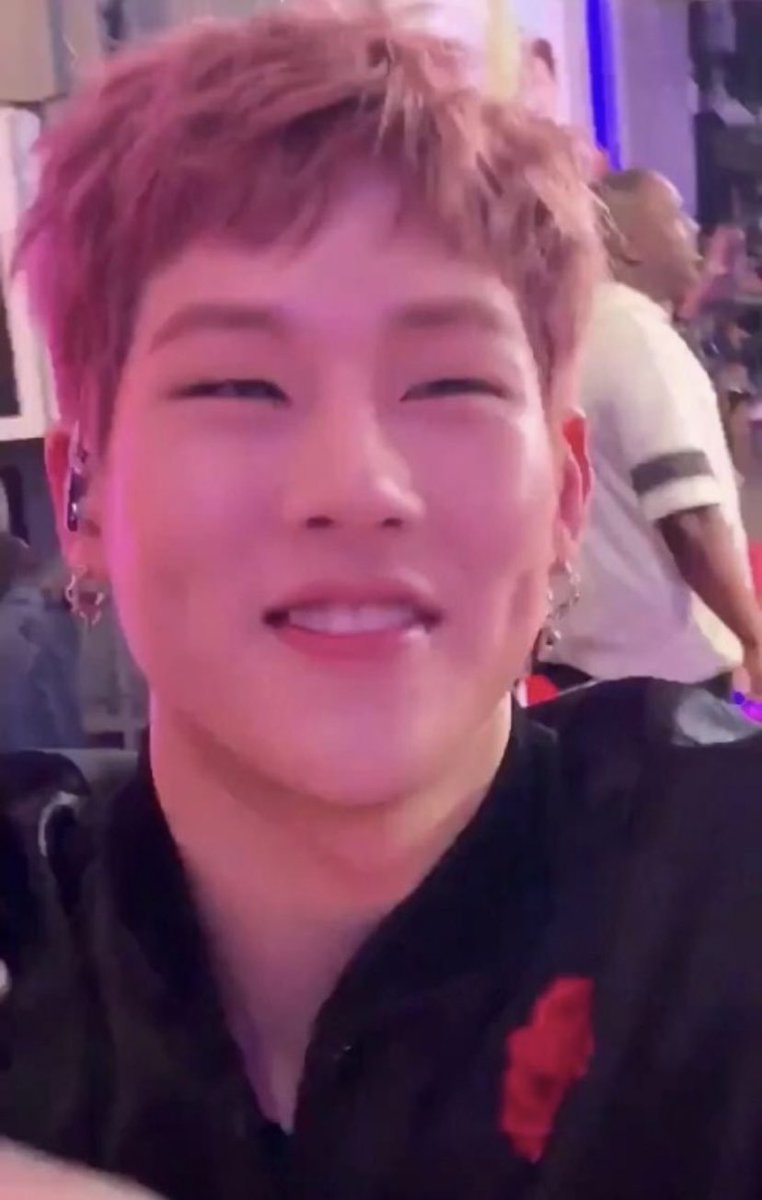 khxchxten's tweet photo. No les pasa que Jooheon es la cosita más tierna de todos los tiempos, su carita hermosa preciosaaa 😭 https://t.co/G6nayYd0ZM