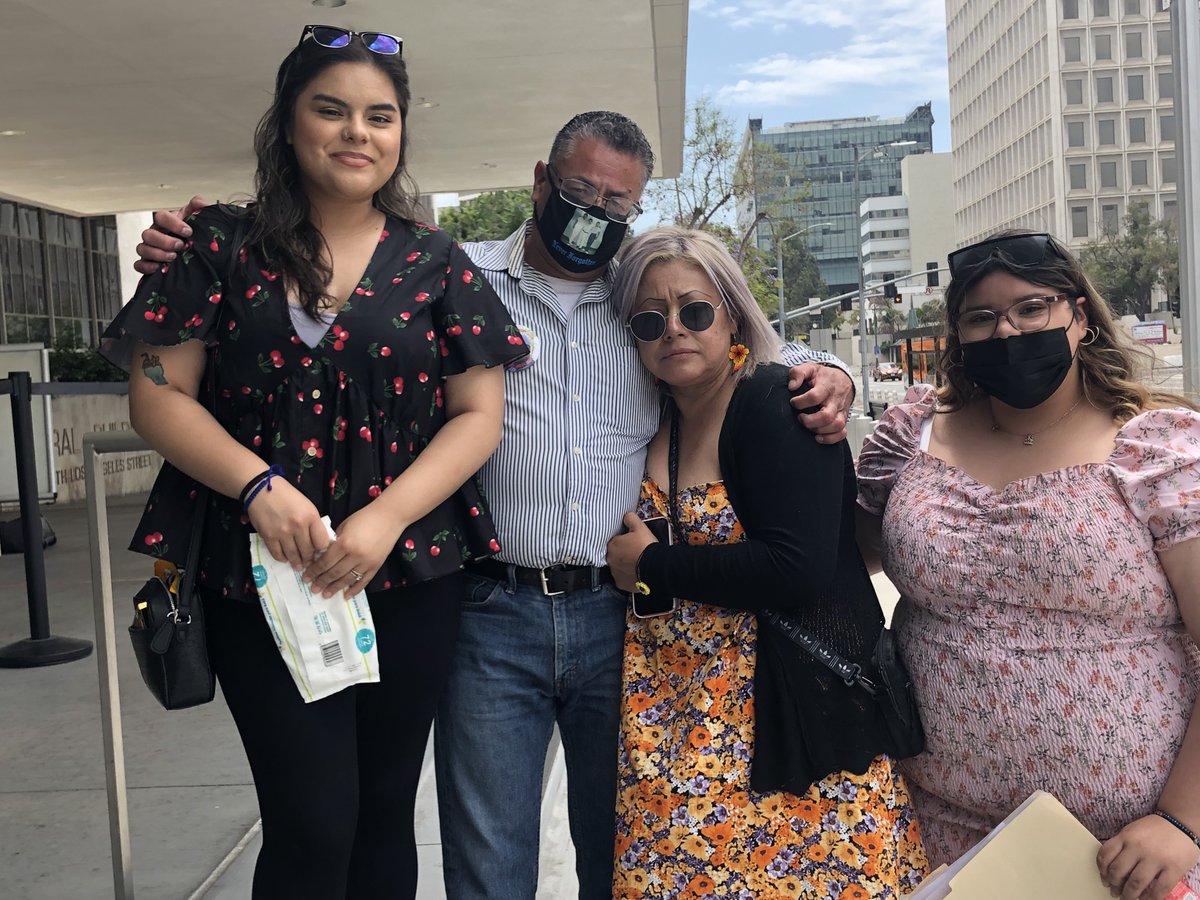 PublicCounsel's tweet photo. We are thrilled to share that today, Hector Ocegueda-Rivera, a deported U.S. veteran, was finally sworn in as a U.S. citizen in a moving ceremony by Federal judge Mark C. Scarsi this afternoon, more than 20 years since he was first deported in 2000. #deportedveteran @MilbankLaw https://t.co/BXCvqfEi2j