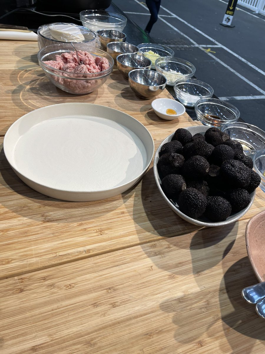 thejamalhakim's tweet photo. Iβm here at the Melbourne Truffle Festival, back again in Melbourne after a year online and itβs on all weekend at the @VicMarket! Here with @smokeystevenson and Cam Smith our Emcee for this weekend. Make sure to come down! #trufflemelb #trufflefest https://t.co/aLLVm2PqZQ