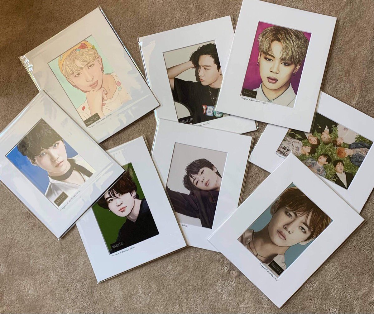 BTSCupsleeveUSA's tweet photo. Sneak peak of the PRIZES for #EternalWithBTS ๐๐ฅฐ๐๐ Winner announcement TODAY
Thank you for your donarion โบ๏ธ Make sure to check our their shop!
They also provided some of the photo cards that were also at the event ๐
@MoodyFoodyFish IG Maggie.Geee https://t.co/ULQQRZPB2z