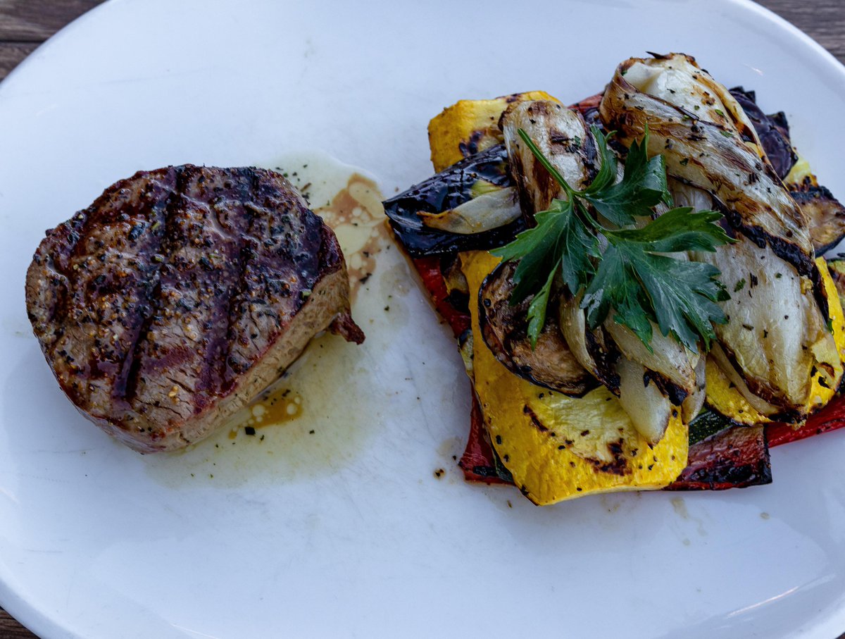 Happy Friday, hope to see some of you this weekend! #norascuisine #italianfood #offthestrip #vegaseats #lasvegasfoodie #vegaslocals #locallasvegas #fridayvibes