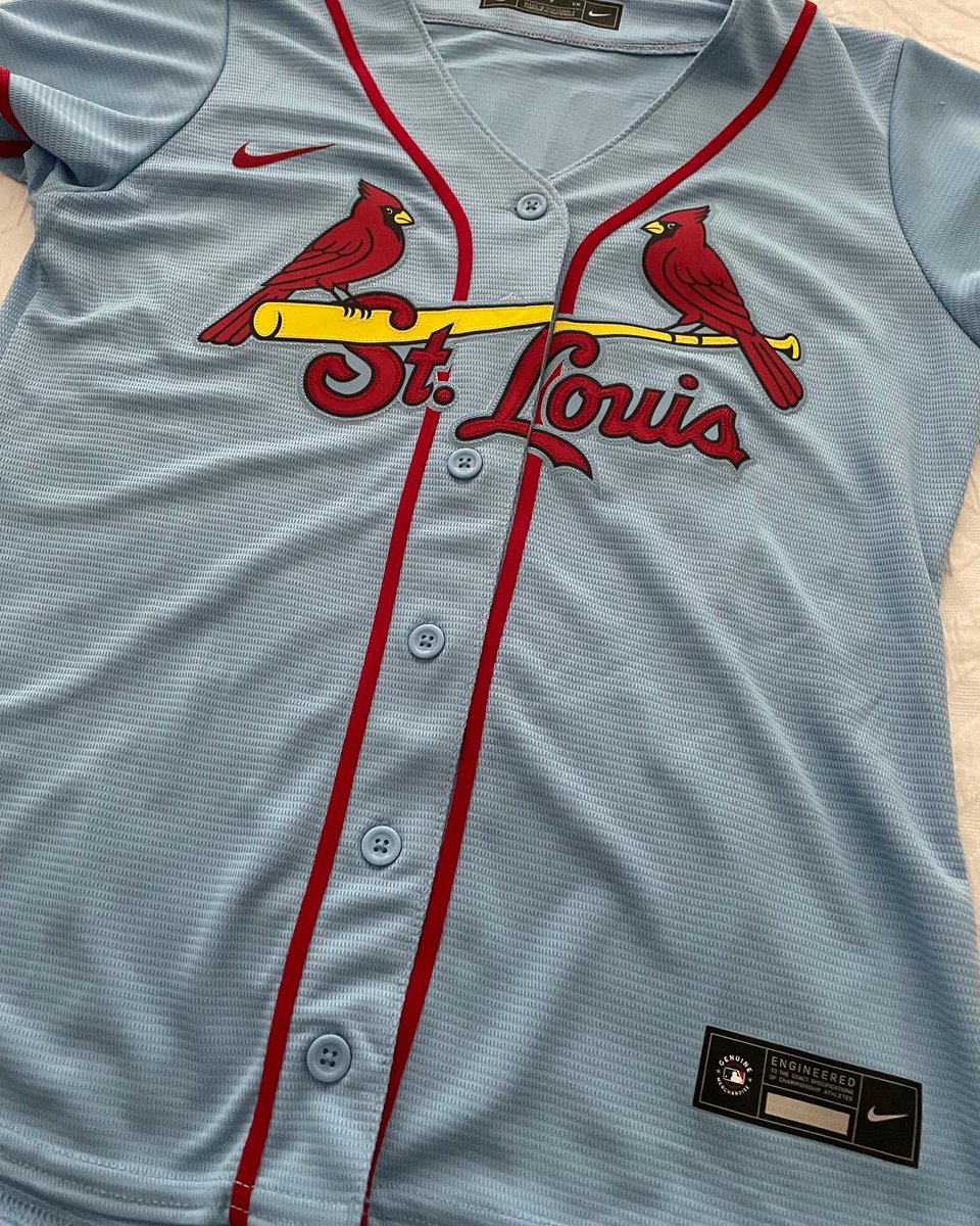 ailey_ellis's tweet photo. Early birthday gift from @BW_Ellis and he absolutely nailed it! #STLFLY https://t.co/77EEca0BRM