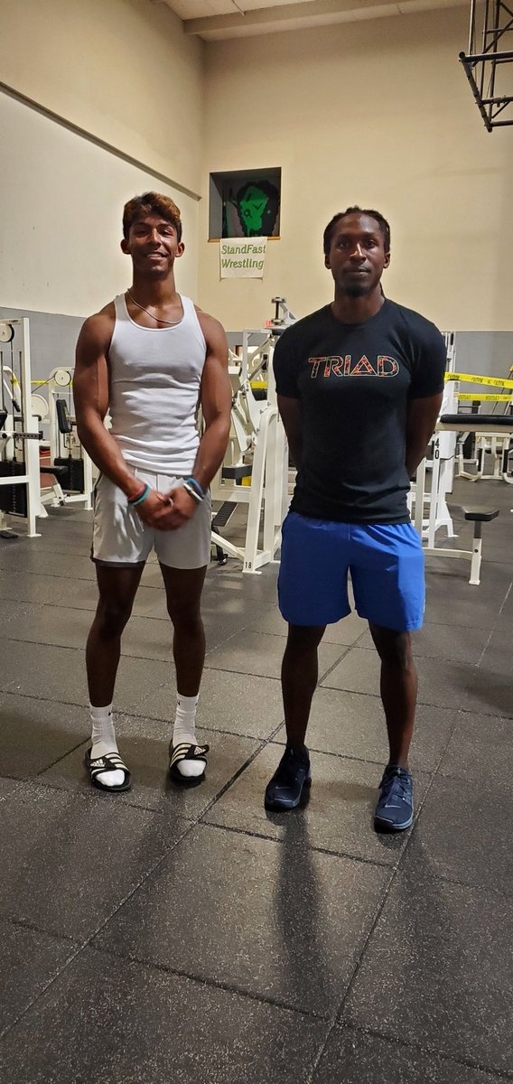 dedrien's tweet photo. Keep putting in the work and go dominate at the next level!

Great work today with  @diego_hassell3 getting in speed work before reporting for camp in the fall @au_spartanfb
#SportsTraining #SportsPerformance #AthleticPerformance #AthleticTraining #coach #weightlifting #strength https://t.co/9do7SzYQIt