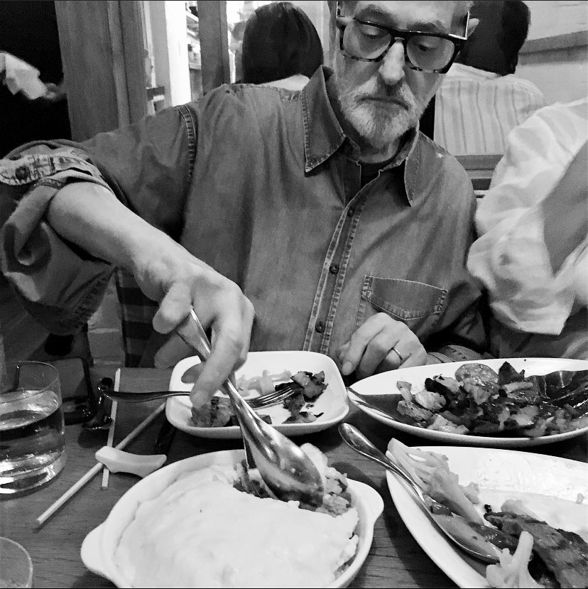 RozanneGold's tweet photo. What's more exciting than a hot new restaurant? @RedFarmNYC Every year the incomparable and very lovable @eatingwitheddie convinces me that I love Chinese food more than I realize.  He's always right. #NYC #chinesefood https://t.co/uClMQiQsB1