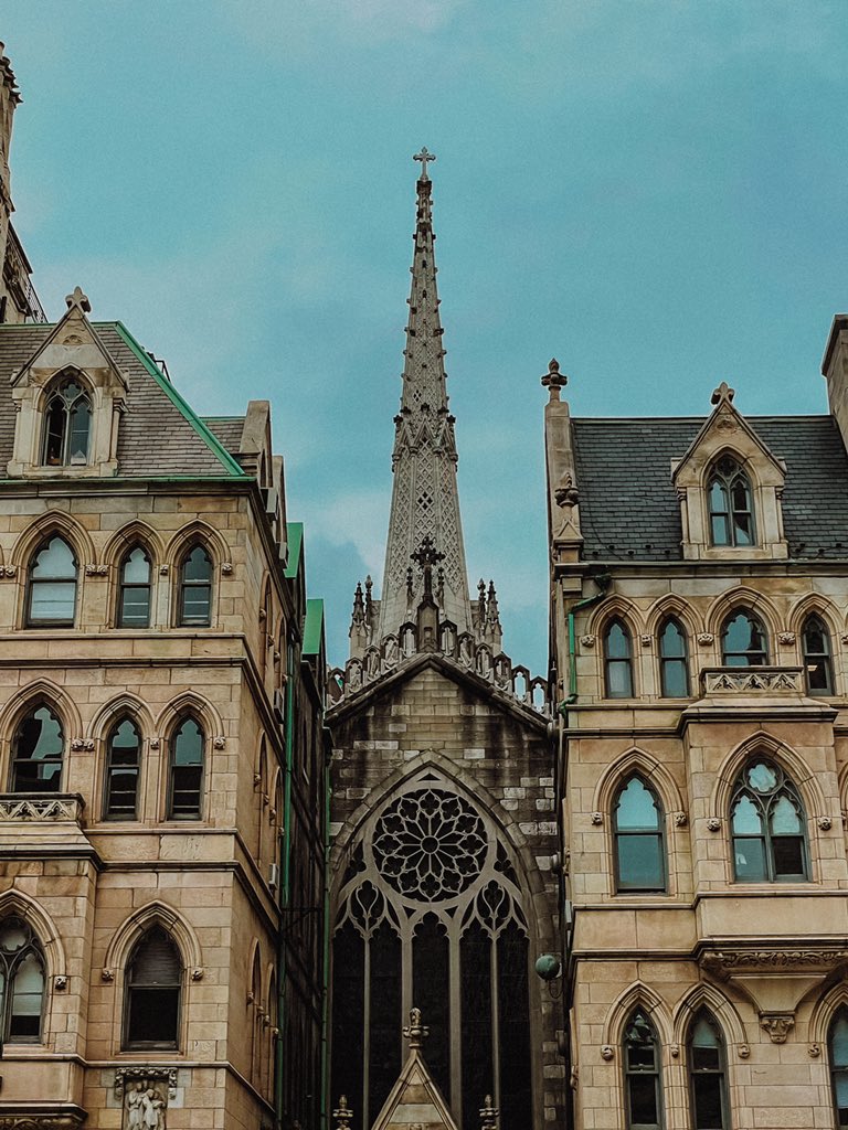 rickstwe's tweet photo. Graces Church in New York 🏙 https://t.co/HwDu6JBsWd