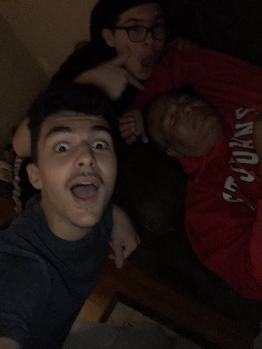 fuccanesti's tweet photo. slump in this hoe https://t.co/TaNwlq7vF8