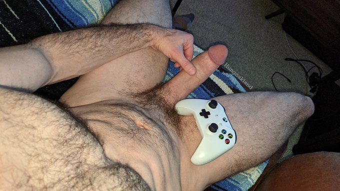 Suck me off while I play video games 🎮🤤 https://t.co/XKuwgidZZI