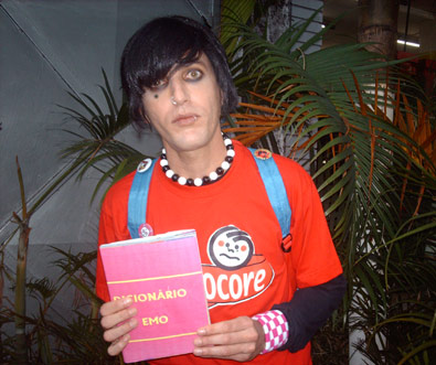 naosalvo's tweet photo. As respostas dessa thread só servem pra colocar imagens do seu emo favorito da internet, ja deixo 4 dos meus: https://t.co/YHdSqp8Xr4