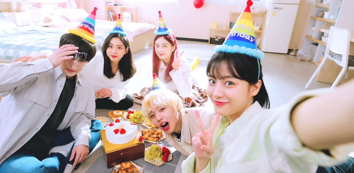 5eazn's tweet photo. 210705 멀리서 보면 푸른 봄 E07
https://t.co/ILoWA8UjyV
https://t.co/bO6za5aC5w
https://t.co/ZoKGBuXeNa
#박지훈 #ParkJihoon #멀푸봄여준 #AtaDistanceSpringisGreenEp7 https://t.co/IDEwRrjuMp