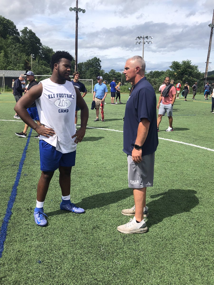 bernardhbrown's tweet photo. Thank you @CoachRenoYale and @yalefootball for inviting me! 🙌🏽 #thisisyale

@1Coach_Mike https://t.co/CR5YjfM2DU