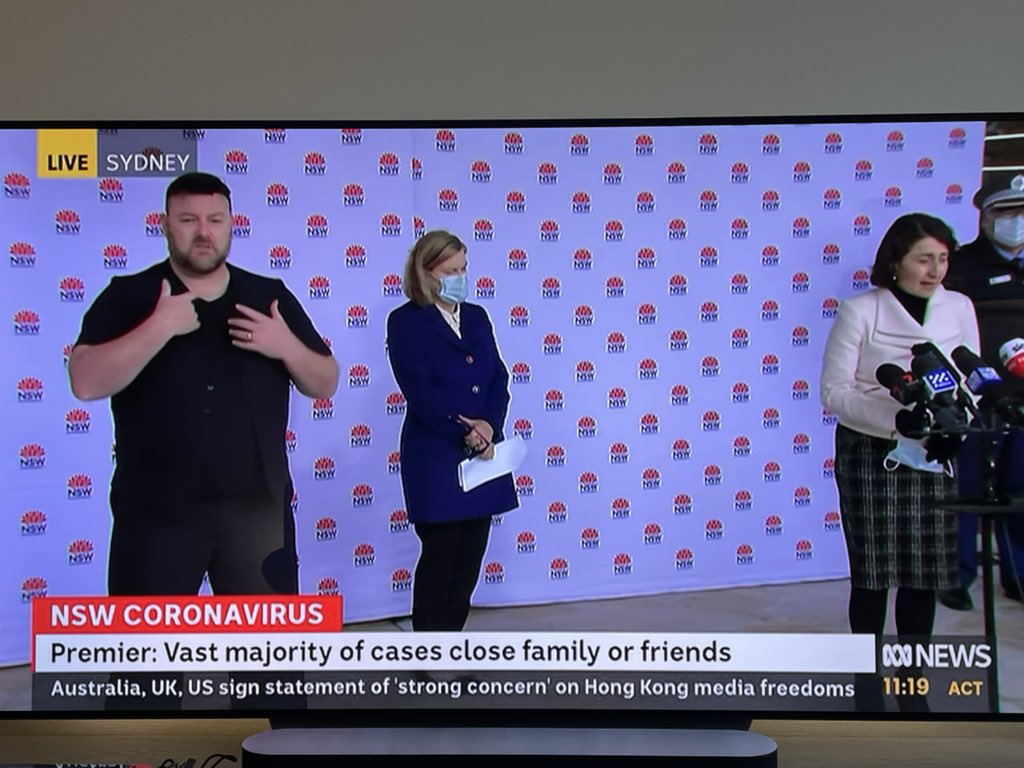 mthomson_au's tweet photo. How are we this far into a pandemic of daily press conferences and we still haven’t worked out how to nicely frame the live shot? https://t.co/oLaAFIljBH