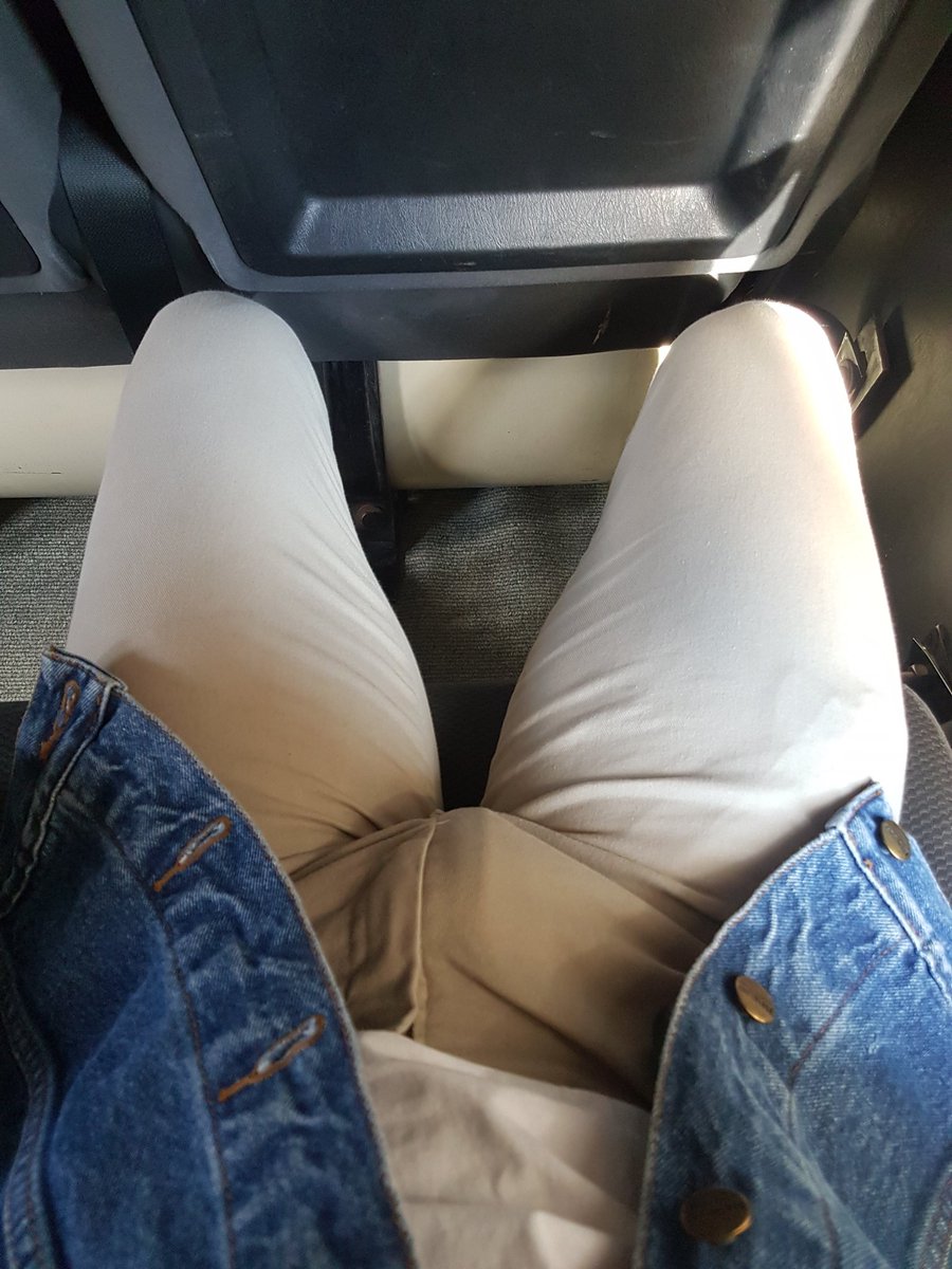 M61236398's tweet photo. ขึ้นรถแล้วเป็นแบบนี้ตลอดเลย #อุดรธานี https://t.co/N9HfmEHA0w
