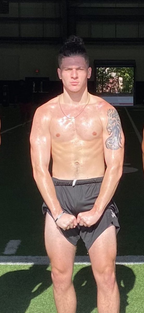 check out my highlights‼️ 6’2 195 

hudl.com/video/3/113294…