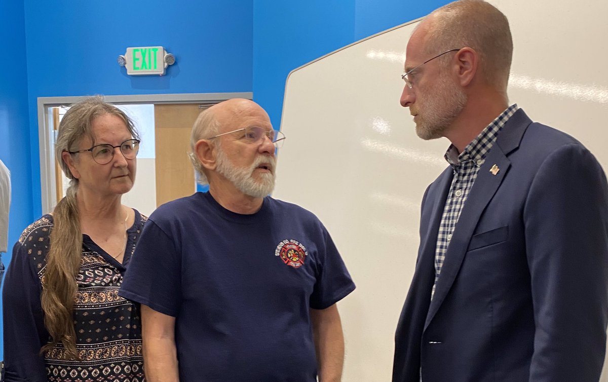 Bertrice54's tweet photo. @TeamCMR Next time join us for a Stevens County/Spokane Tribe Broadband Action Team meeting! It would be great for @FCC commissioners to see the geographic challenge of our unserved rugged mountains…and Kettle Falls! (@AjitPai came to a meeting but via Zoom.) #RuralBroadband  #GoBulldogs https://t.co/Cubdq96HOz