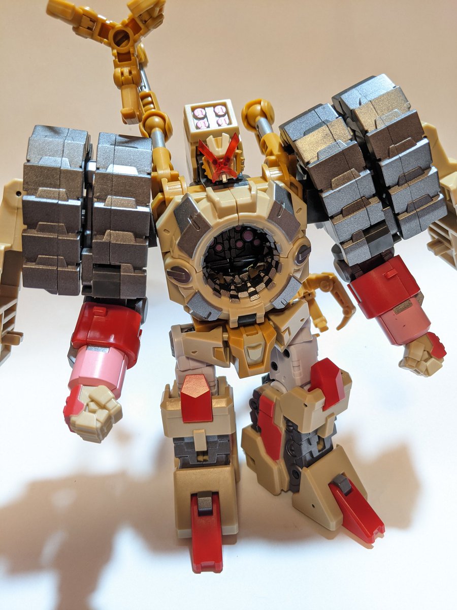 Swervesbar's tweet photo. Tesarus says Hello!
#transformers #DJD #Tesarus #MTMTE #idw https://t.co/XgcKaGbh0C