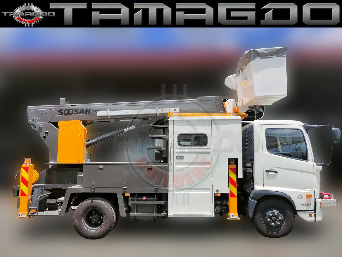 tamagdo's tweet photo. Tamagdo builders , #insulatedmanlifter, #truckbodybuilder, #Hino https://t.co/pUHhmUh51F