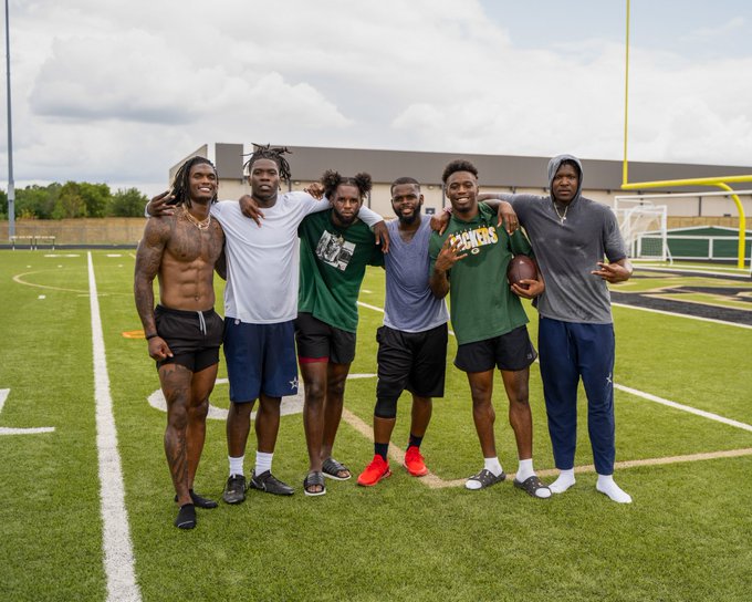 Cowboys' CeeDee Lamb Is Ripped, Goes Viral with Shirtless Photo