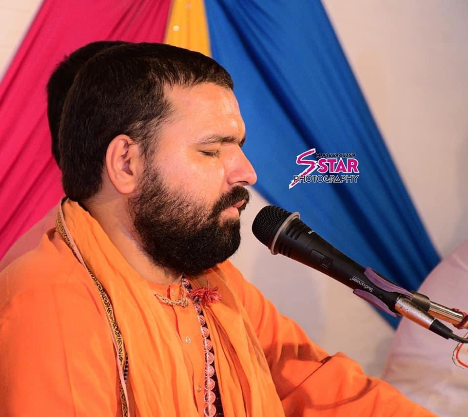 इस दुनिया में वही प्रसन्न है जो निरंतर स्वयं
का मूल्यांकन करता हैं...
और
सदैव दुखी वही है जो दूसरों का मूल्यांकन करता हैं...!!
✍️✍️सुप्रभात
#goodmorning