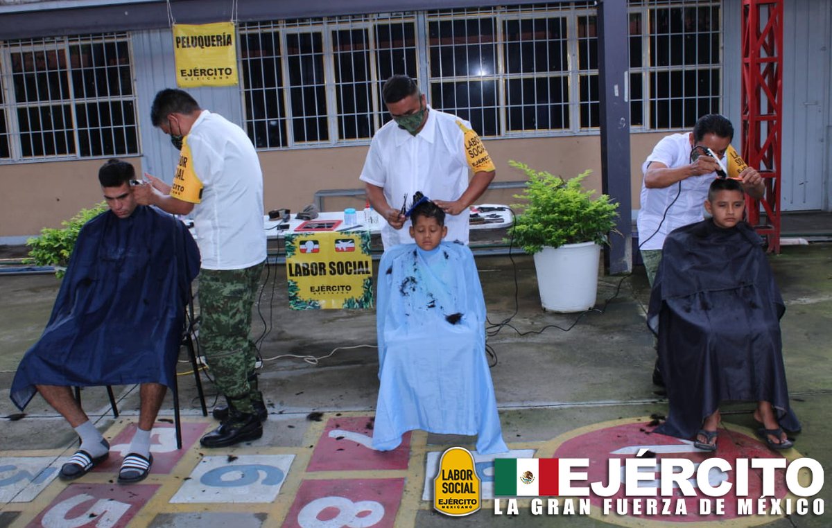 Defensamx1's tweet image. #LaborSocial de la #24ZonaMilitar, proporcionan consulta médica y odontológica, cortes de cabello, reparación de electrodomésticos y mejoras en espacios públicos en beneficio de los habitantes del #Mpio. de #Ayala, #Morelos
#UnidosSomosLaGranFuerzaDeMéxico