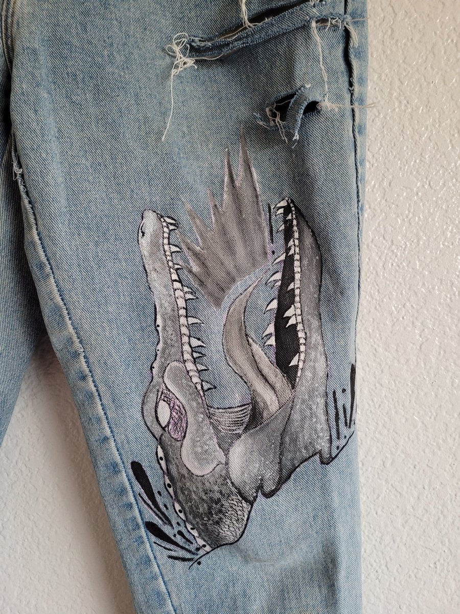 emilymaeisbae's tweet photo. I make and sell custom jeans now. In case you were interested https://t.co/WUPiasZz23