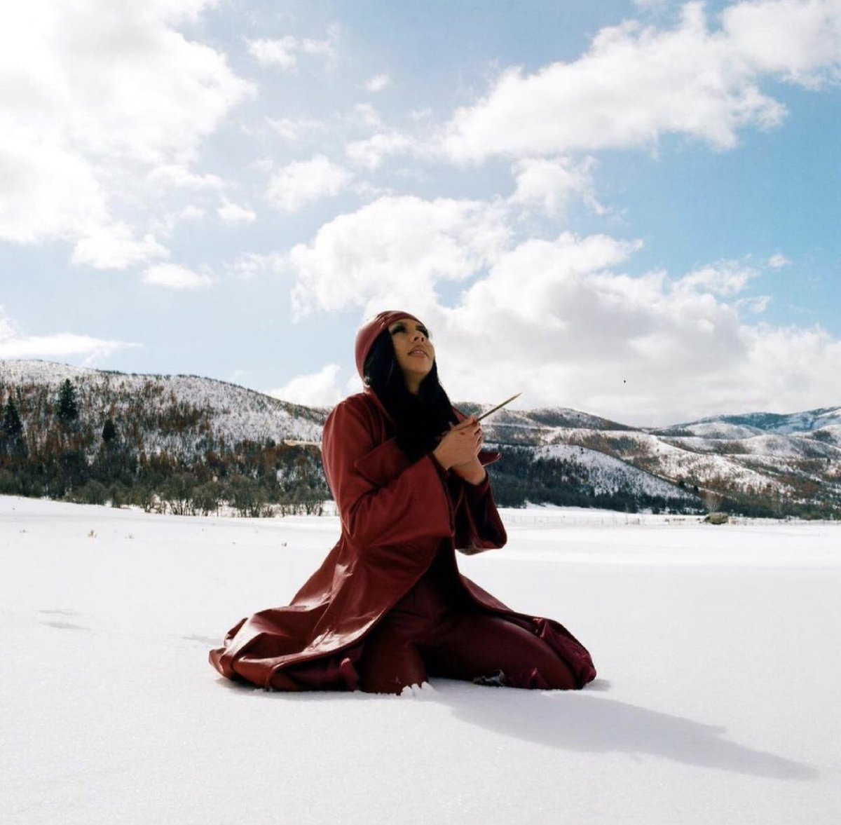 MariahSource's tweet image. BTS shot from Mariah’s ‘Aura’ music video l 7.9 ✇