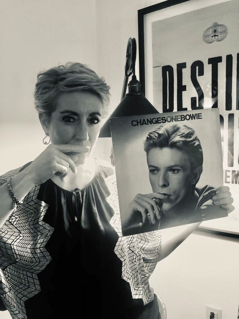 lapauliv's tweet image. #changesone @DavidBowieReal y yo