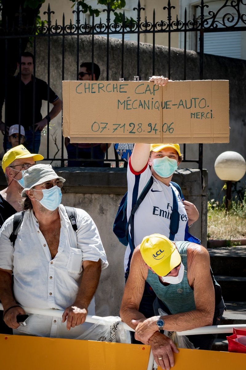 remysirieix's tweet image. Hier sur @LeTour j'ai croisé ce jeune homme, à #Carcassonne 

On l'aide Twitter ?