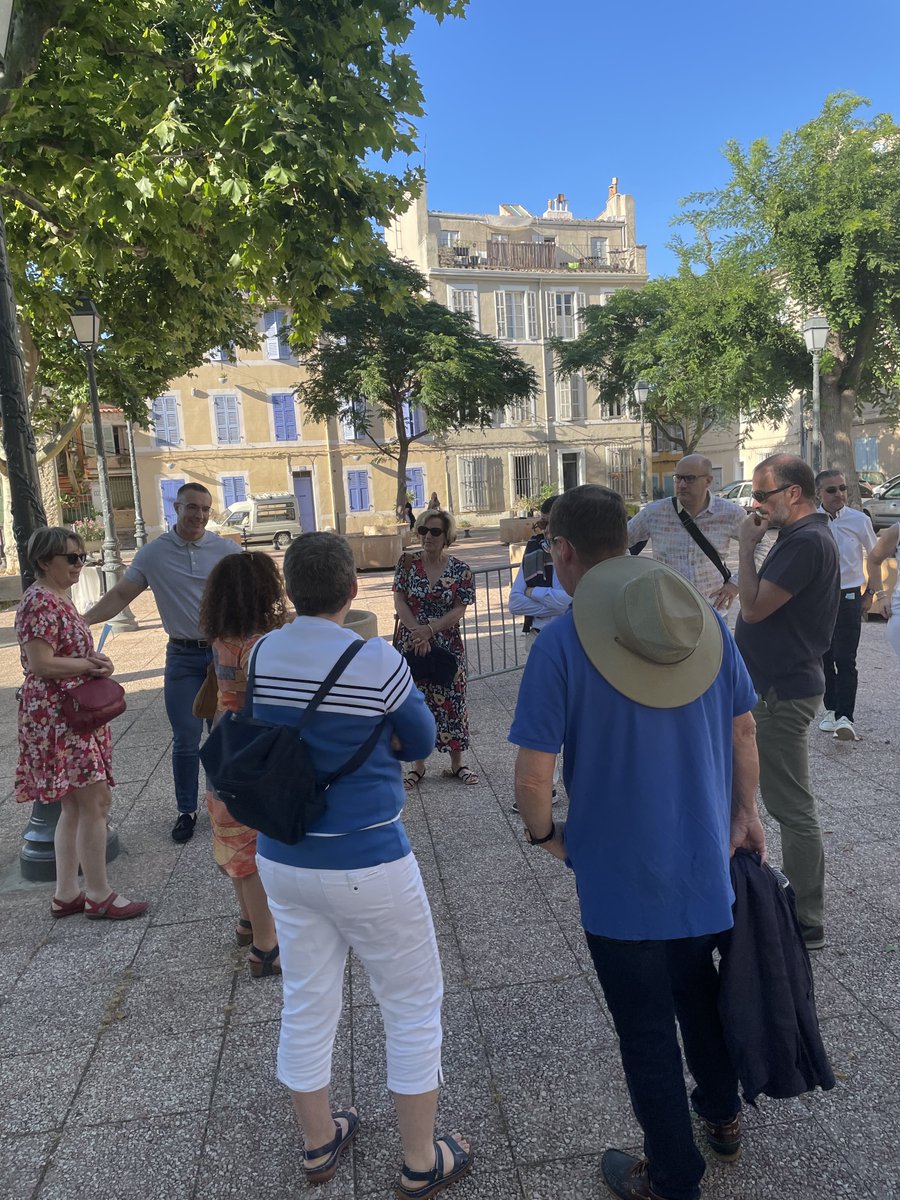 SynergaFr's tweet image. Et aussi.. Un temps "off" à travers les ruelles du Panier et un dîner au milieu des bateaux du port de Marseille #Marseille #synerga #ConventionSynerga