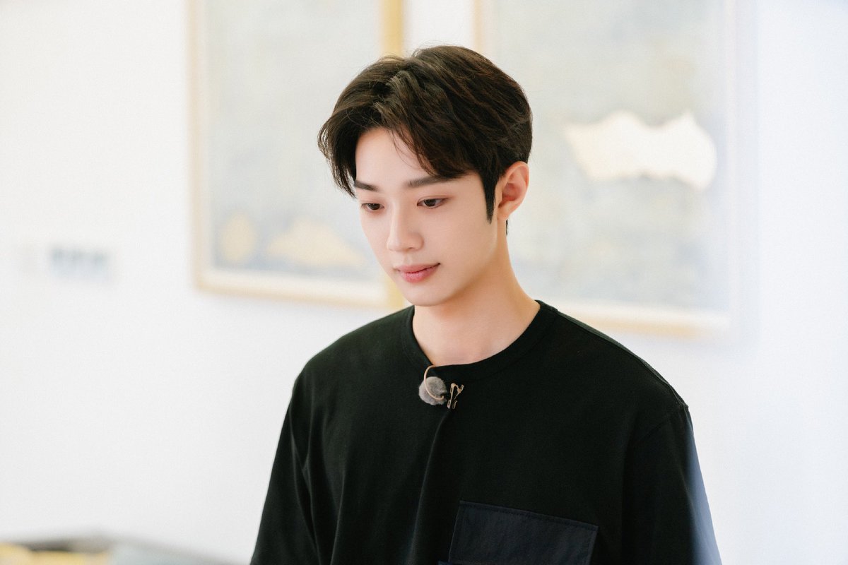 guanIintw's tweet photo. Lai Guanlin Memo update 💜 #라이관린 

50km Taohuawu photos for this week’s episode~ best visuals 💕😍

🔗 https://t.co/gnPFz9qdFS https://t.co/X4JEEWluzq